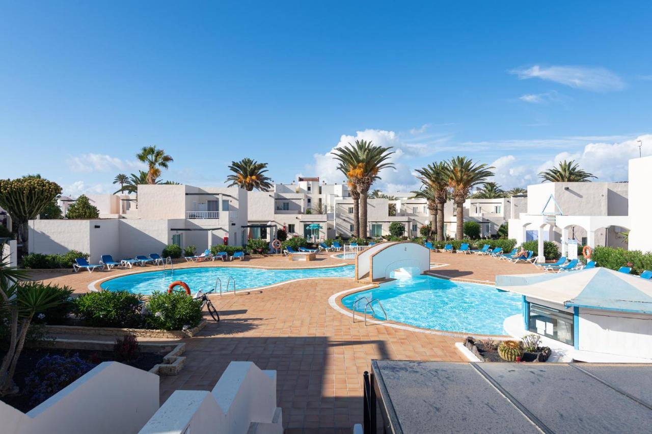 Homeforguest Apartamento Alisios 1 Con Piscina En Коральео Экстерьер фото