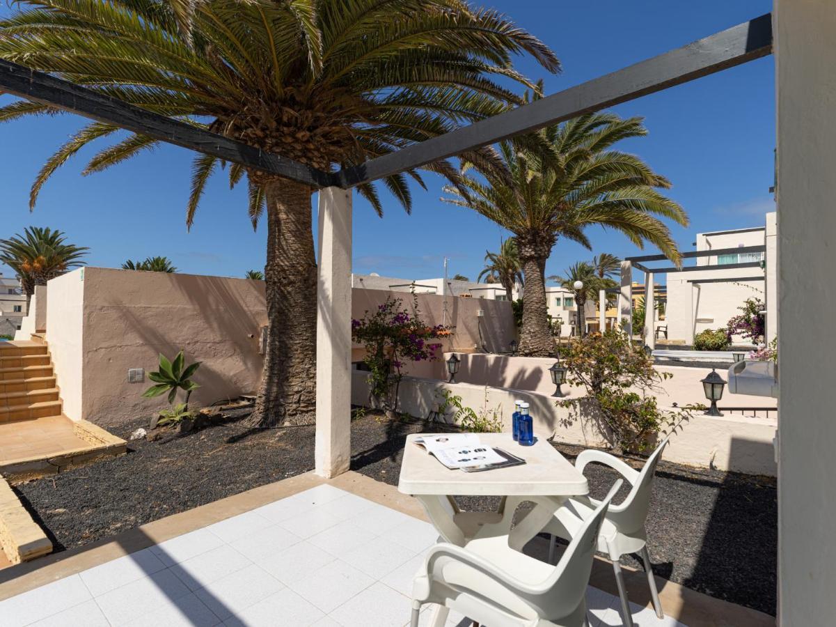 Homeforguest Apartamento Alisios 1 Con Piscina En Коральео Экстерьер фото