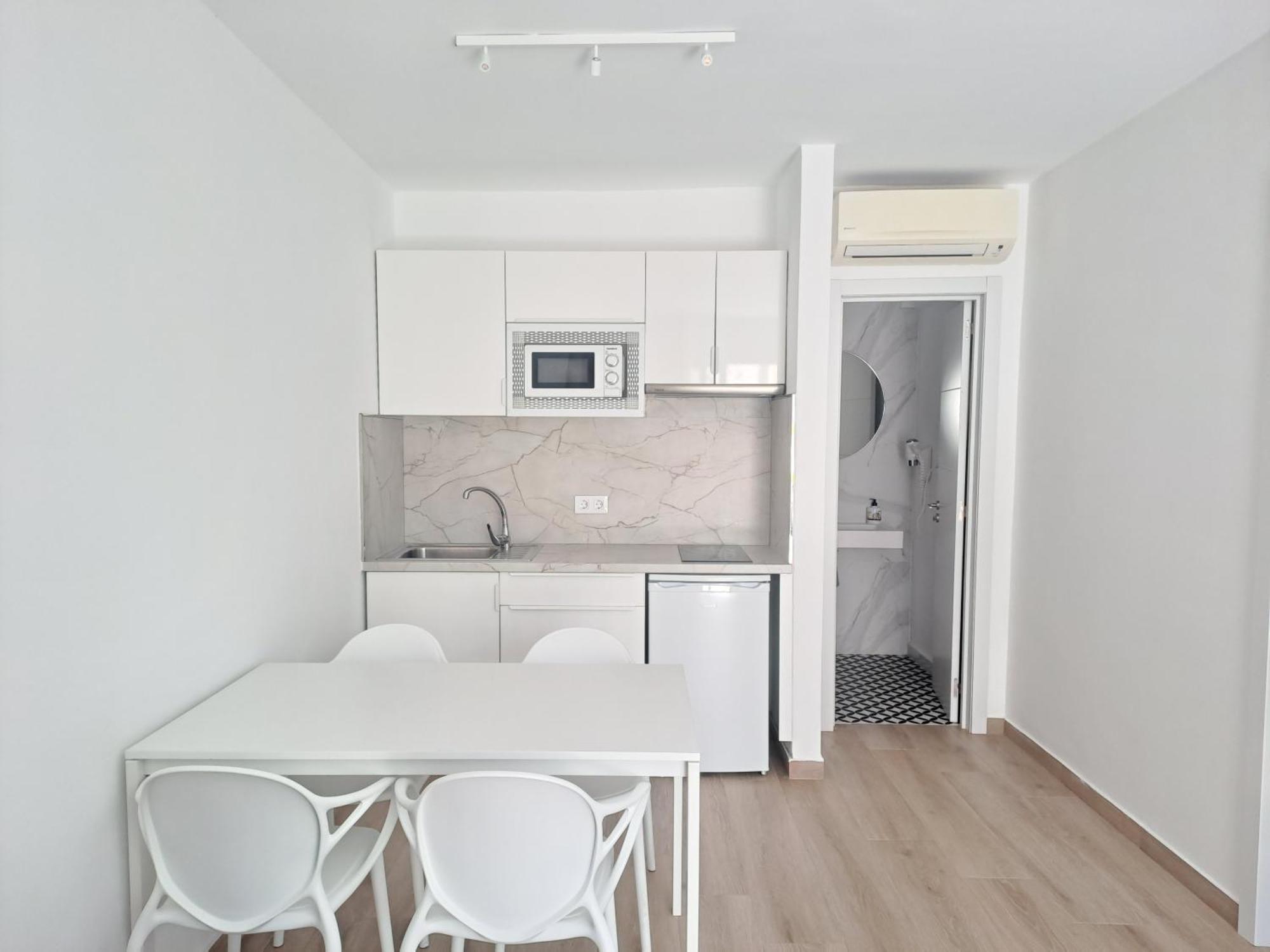 Homeforguest Apartamento Alisios 1 Con Piscina En Коральео Экстерьер фото